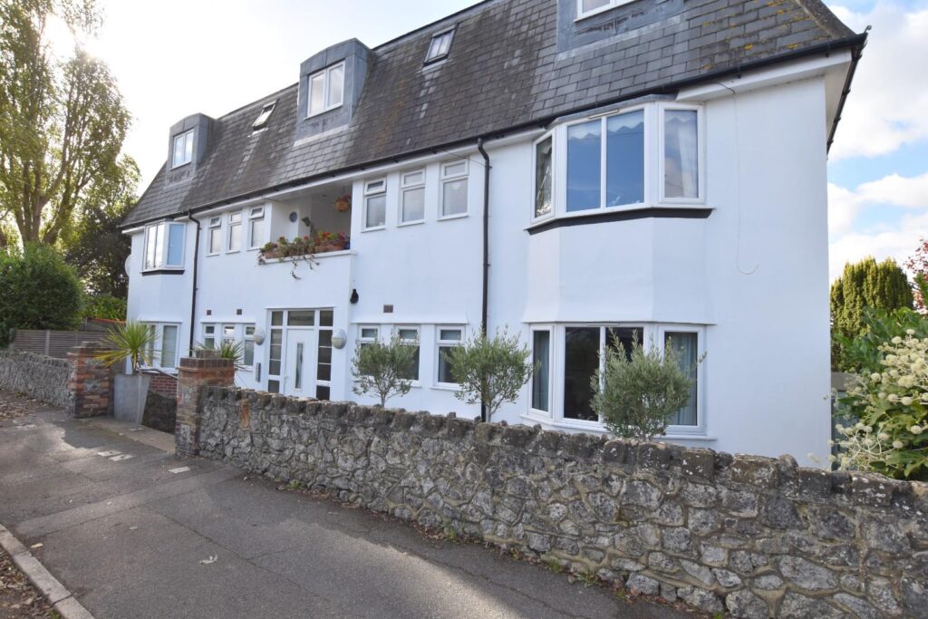 Twiss Road, Hythe